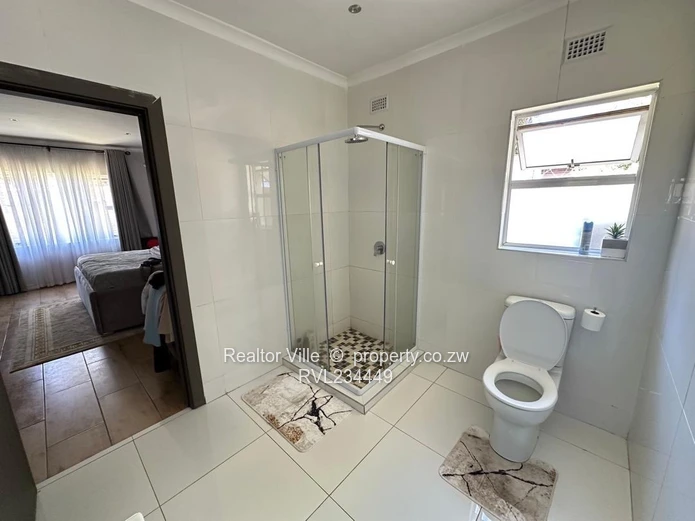 2 bed garden flat to let (Sole Mandate)