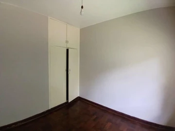 2 Bedroom Flat & Apartment