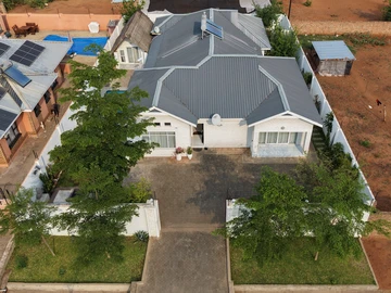 6 Bedroom House
