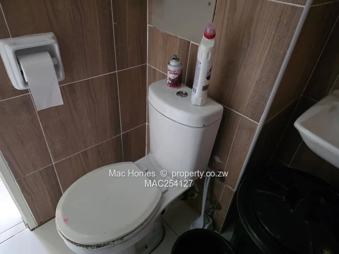 For Sale: 2 Bedroom Flat - Eastview Gardens
