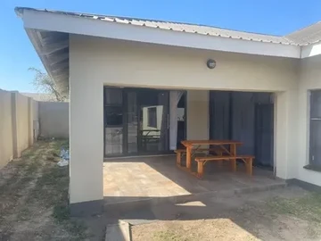 4 Bedroom Garden Flat