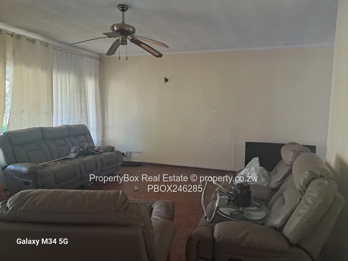 Avondale 2 Bed Garden flat for rent in a complex of 5 units! 