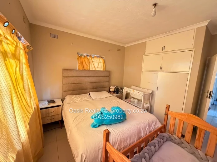 Conveniently Located Warren Park 1 House for Sale| Deeds Available