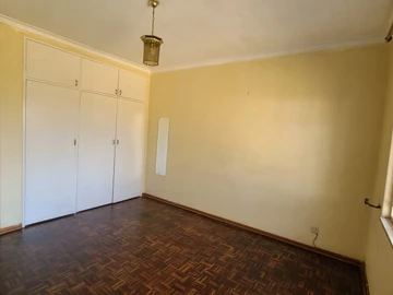 2 Bedroom Garden Flat