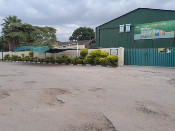 A 4000 square meter property to let as from August 2025