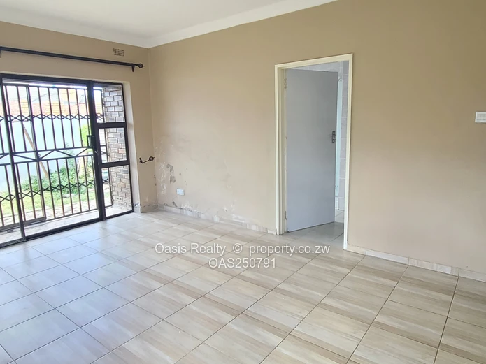 Neat home to let in Mabvazuva - available immediately