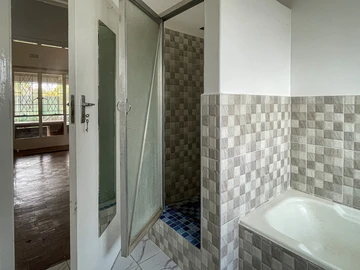 2 Bedroom Garden Flat