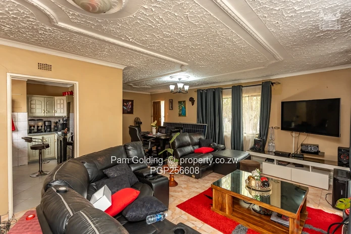 Neat Family Home for sale!