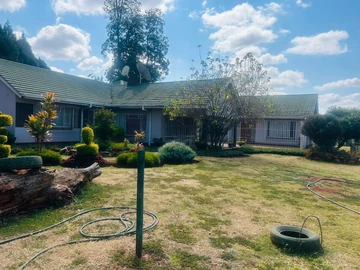 Family Home With Exceptional Amenities!