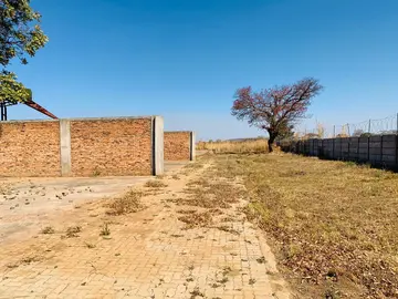 Commercial & Industrial Land