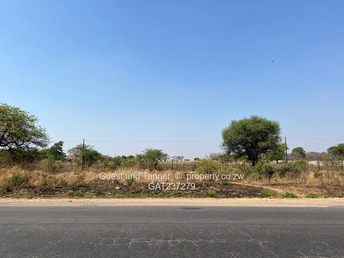 Prime 2.5-Hectare Serviced Plot for High-Return Investment in Sunninghill with Gwanda Road Frontage