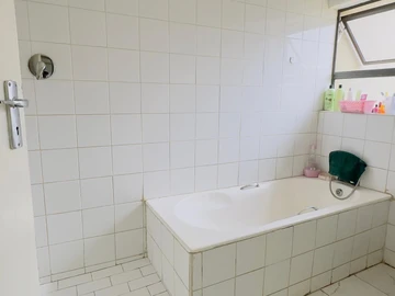 2 Bedroom Garden Flat