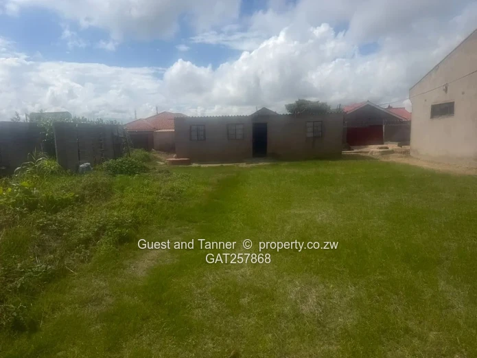 Residential Stand w/3 Roomed Cottage For Sale In Damofalls (Sole Mandate)
