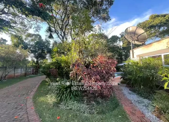 Mandara Fully Furnished 1 Bed Cottage  (Sole Mandate)