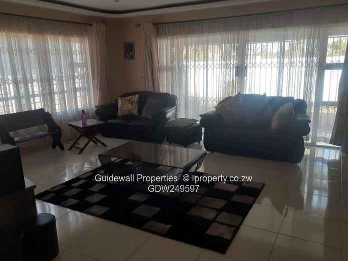 4 bed house for sale in New Marlborough