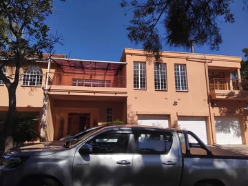 5 Beds To Let
