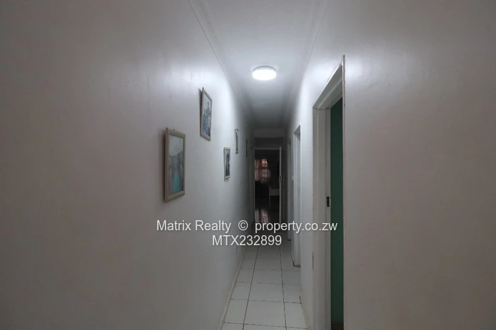 4 Bedroom House for Sale in Warren Park D