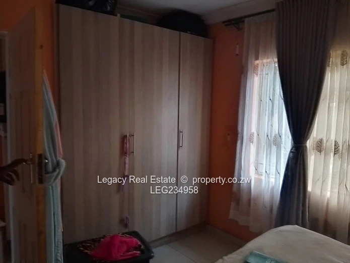 Ruwa Old Windsor 2-Bedroom Cottage for Rent