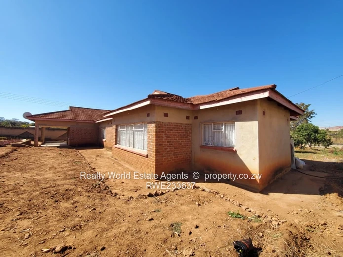 Four Beds House To Let In Chinhoyi Mapako Low Density