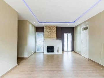 2 Bedroom Garden Flat