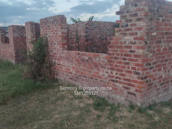 Incomplete Residential house for sale in Glaudina