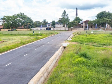 Commercial & Industrial Land