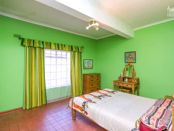 3 Bedroom Garden Flat