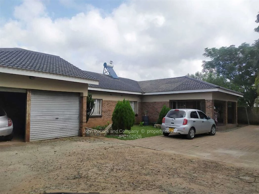 4 Bed Houses for Sale in Northend JPC162526