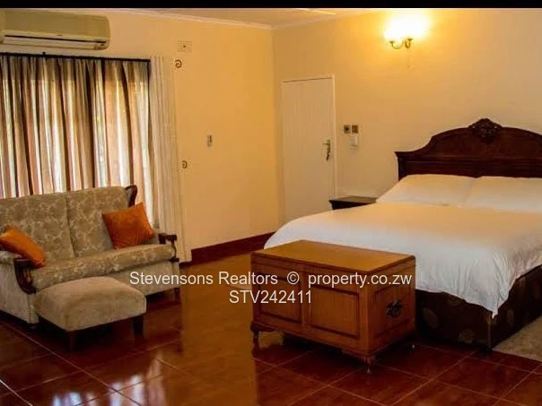 Guest Lodge For Rent (Victoria Falls)