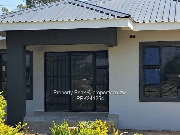 Newly Renovated 3-Bed Cottage in Queensdale