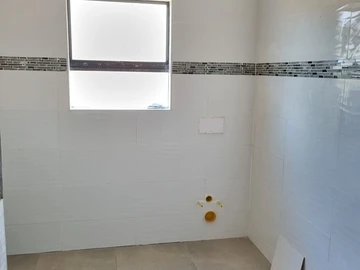 Unlock The Potential of this Greystone Park Gem!