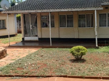 2 Bedroom Flat & Apartment