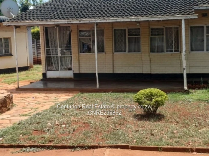 Bluffhill 2 bed cottage to let near Westgte shopping centre