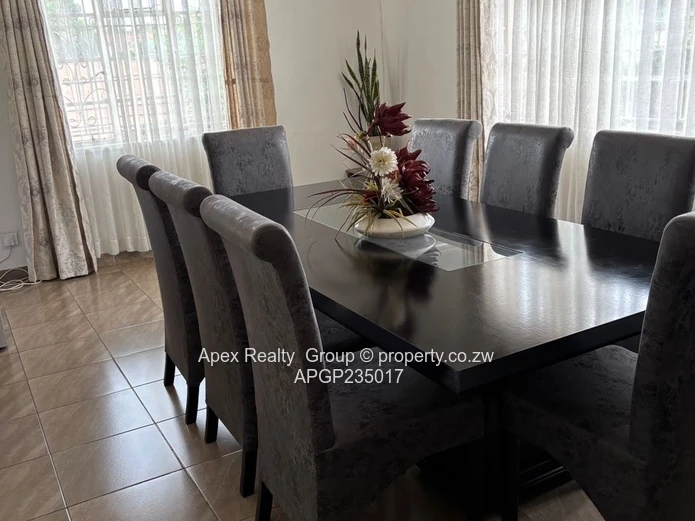 Strathaven Suffolk Road Frontage House for Rental