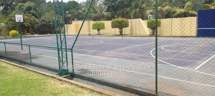 6 bed Double storey family home