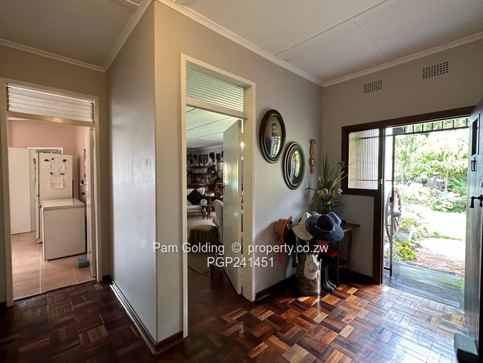 Fabulous Family Home In Famona