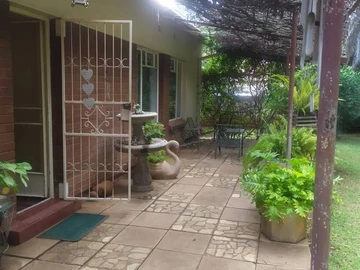Charming 2-Bed Home with Borehole in Malindela, Bulawayo