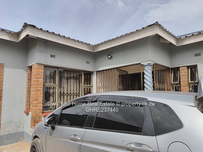 Zengeza 4 ext house for sale 