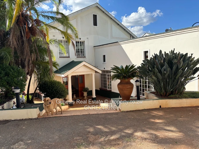 Elegant double story in Kambanji for sale