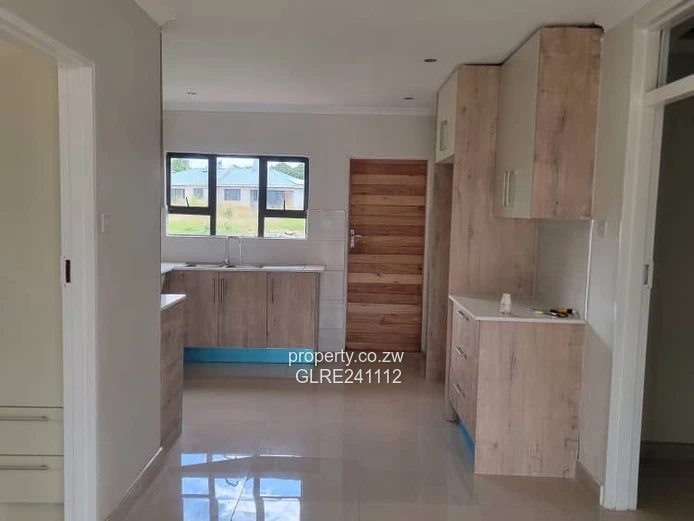 Neat n spacious 3BEDS newly builty CLUSTER APARTMENT TO LET 