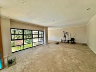 6 Bedroom House