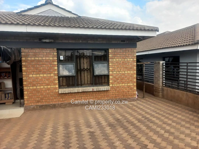 Aspindale Park 3-Bed Home - Borehole & Paved Yard