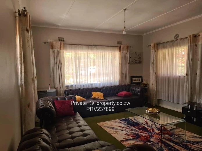 Sustainability Meets Style: A 4-Bed Sanctuary with Solar & Modern Soul Available 1 February 