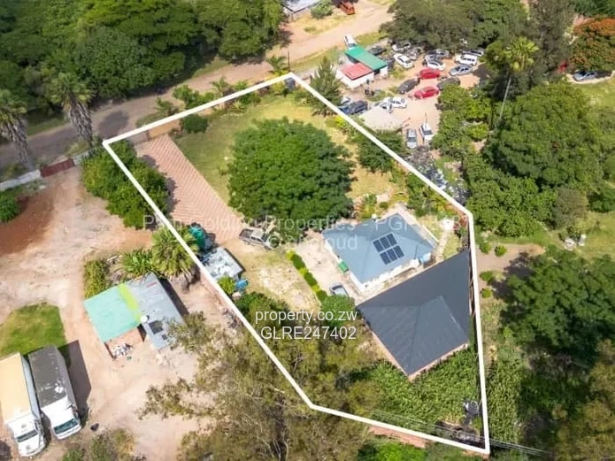 Charming, solid family home in Greendale — spacious and private on a generous 2,008 m² stand with a 