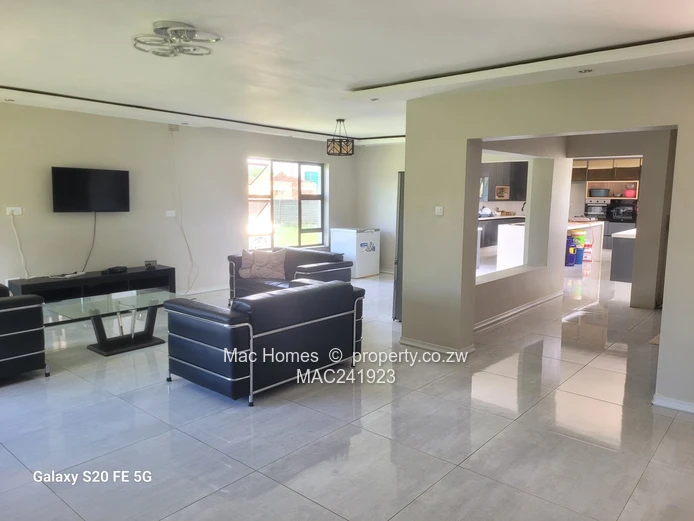 Mt pleasant heights double storey for sale 350k