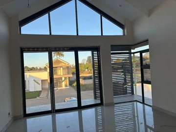 3 Bedroom Garden Flat