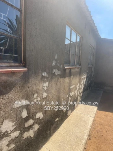 House in Luveve Bulawayo For Sale