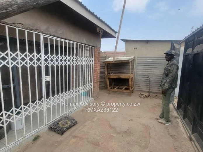 House For Sale In Southlea Park