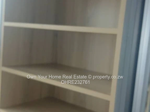 Pomona Nyeredzi Ridge 