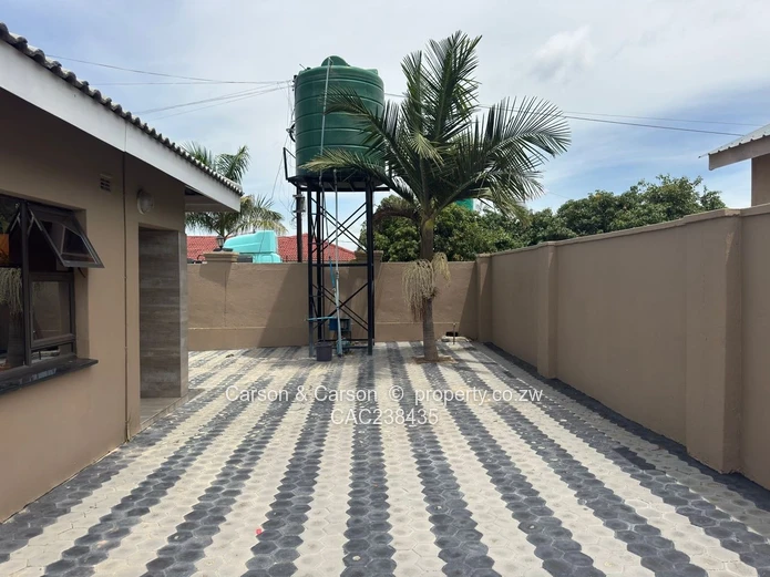 Modern house available for rental in Mainway Meadows 